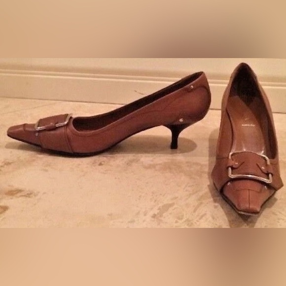 PRADA Camel Tan Leather Kitten Heel Pumps woman’s Sz EU-39.5 US-9 ITALY Nice! - Picture 8 of 9